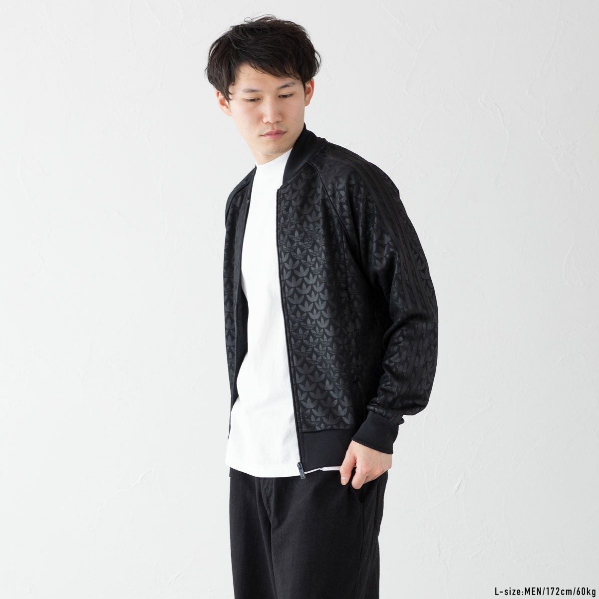 アディダスオリジナルス　モノグラム　トラックトップ　XL トラックジャケット アディダス オリジナルス グラフィック モノグラム SST トラックトップ