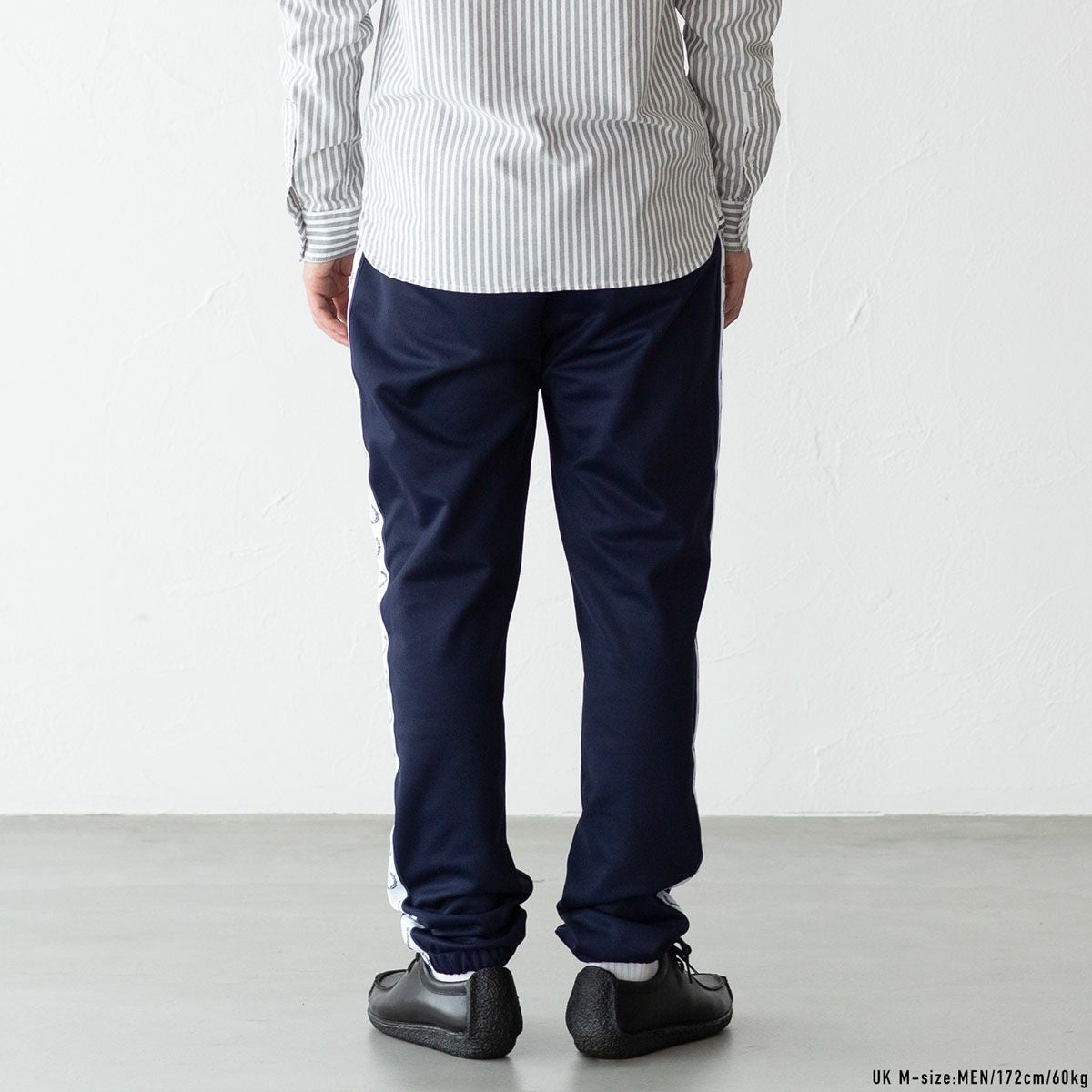 FRED PERRY ジャージ　トラックパンツ　ロゴ刺繍　S 紺　シャカシャカ フレッドペリー テープド トラックパンツ ジャージ FRED PERRY T5510