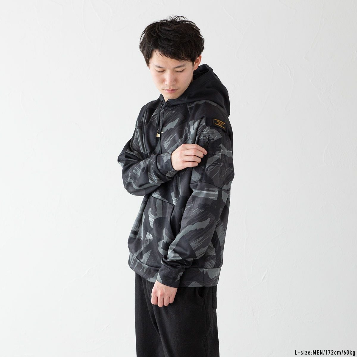 10%OFF】 ナイキ Therma-FIT メンズ オールオーバー カモ フィットネス