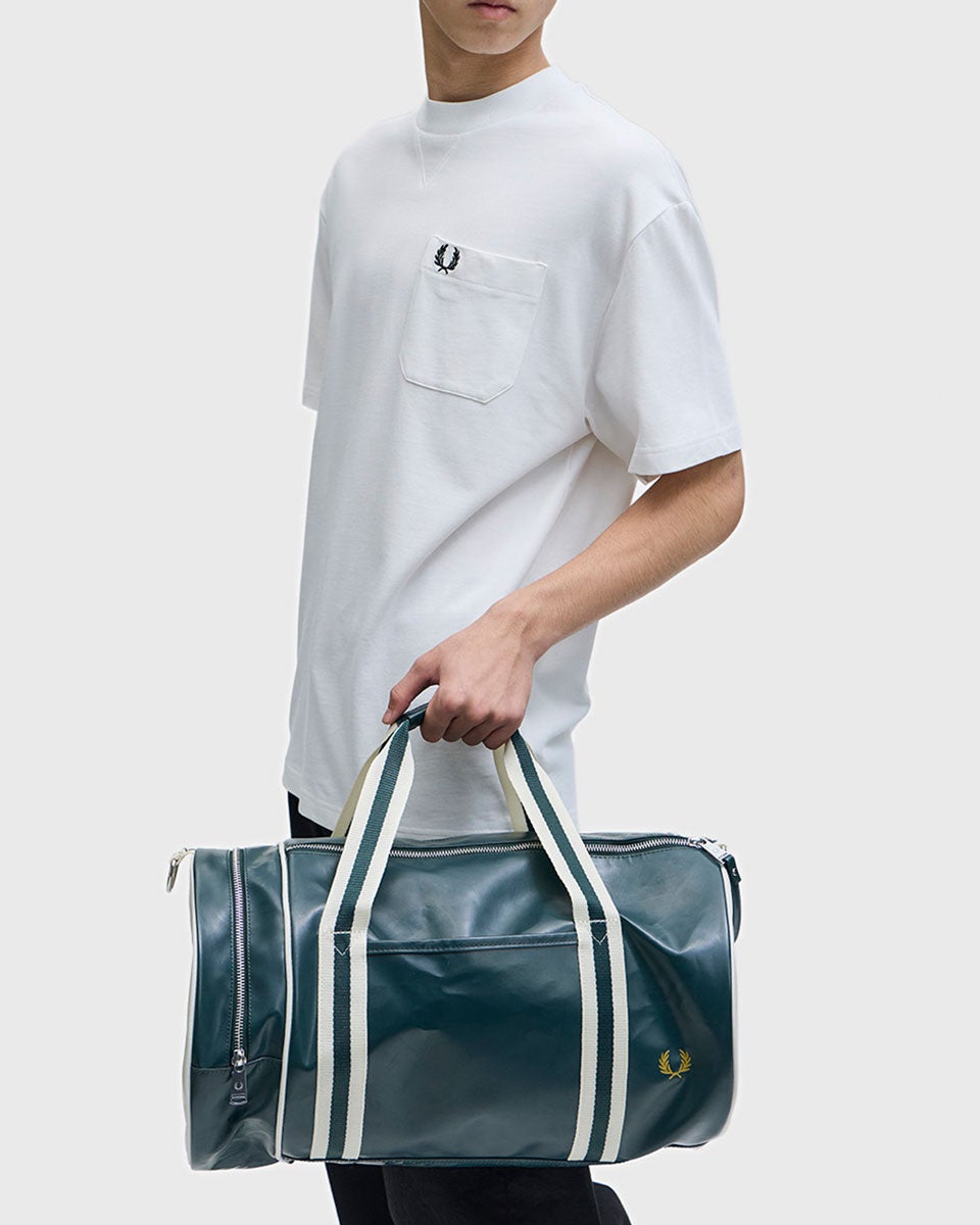 FRED PERRY ドラムバッグ 黒/白 FRED PERRY（フレッドペリー） クラシック バレル バッグ L7255
