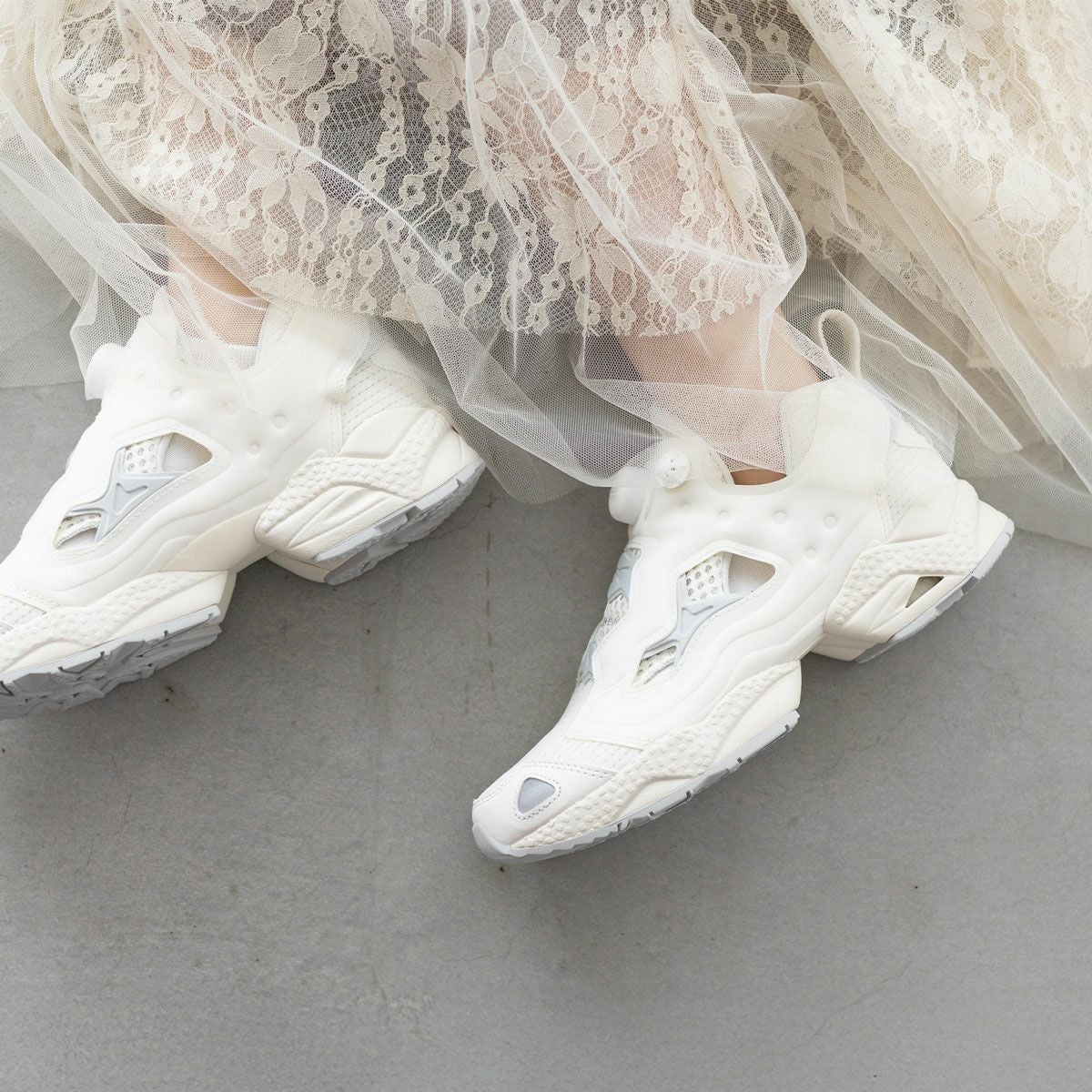 アビランド　花リム　大皿　白　ホワイト　レルーフ　リボン　ボウ リーボック インスタ ポンプ フューリー 95 メンズ レディース Reebok