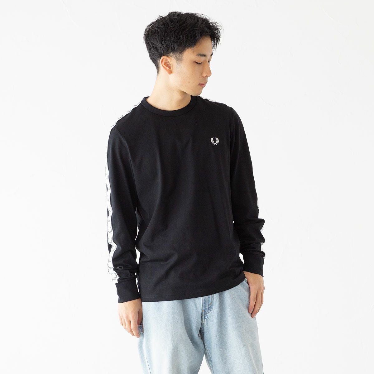 フレッドペリー FRED PERRY テープド ロング スリーブ Tシャツ M4621