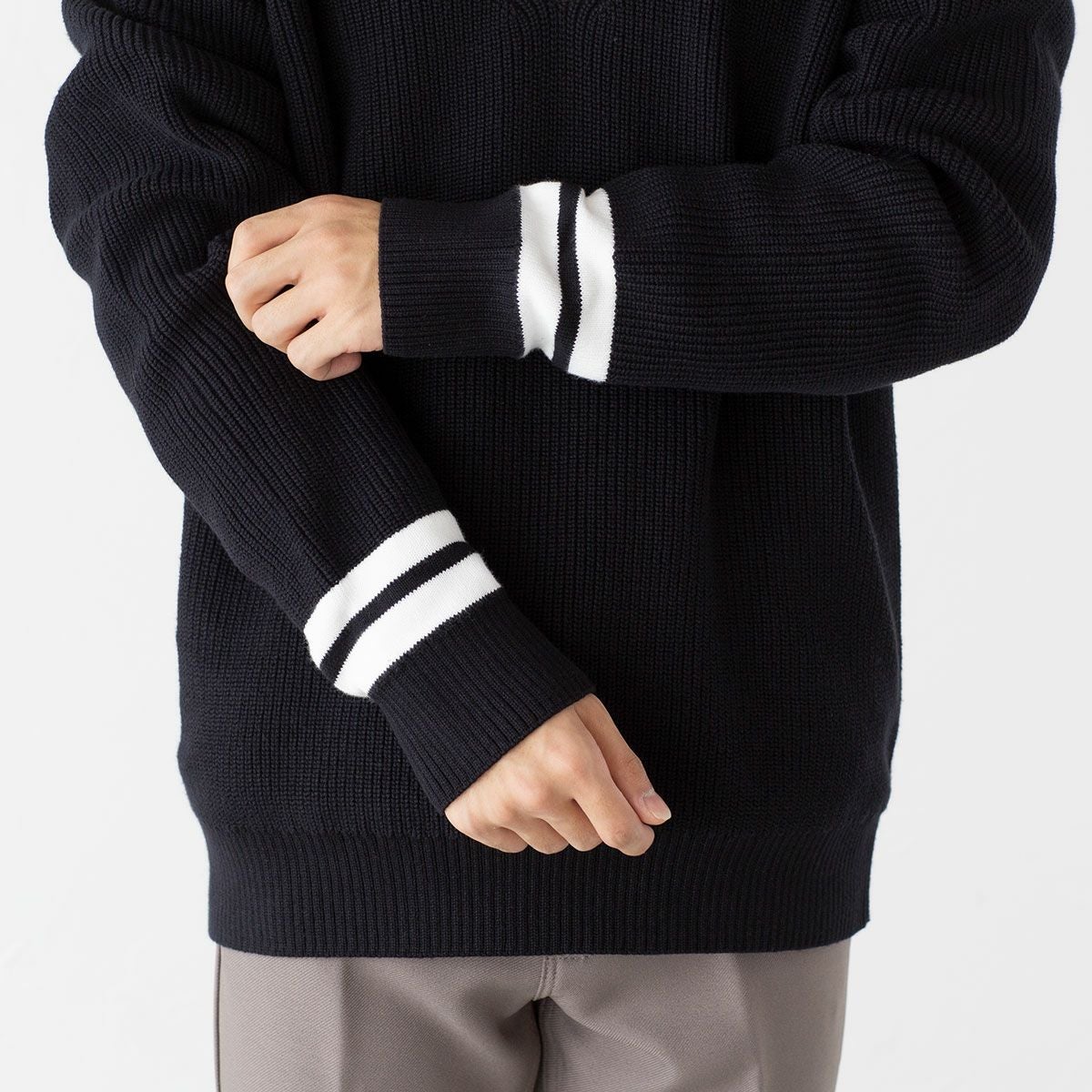 フレッドペリー FRED PERRY ストライプド Vネック ジャンパー チルデン