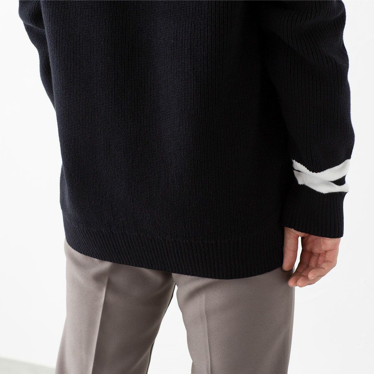 フレッドペリー FRED PERRY ストライプド Vネック ジャンパー チルデン
