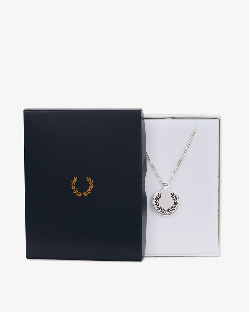 フレッドペリー FRED PERRY ローレルリース ペンダント ネックレス