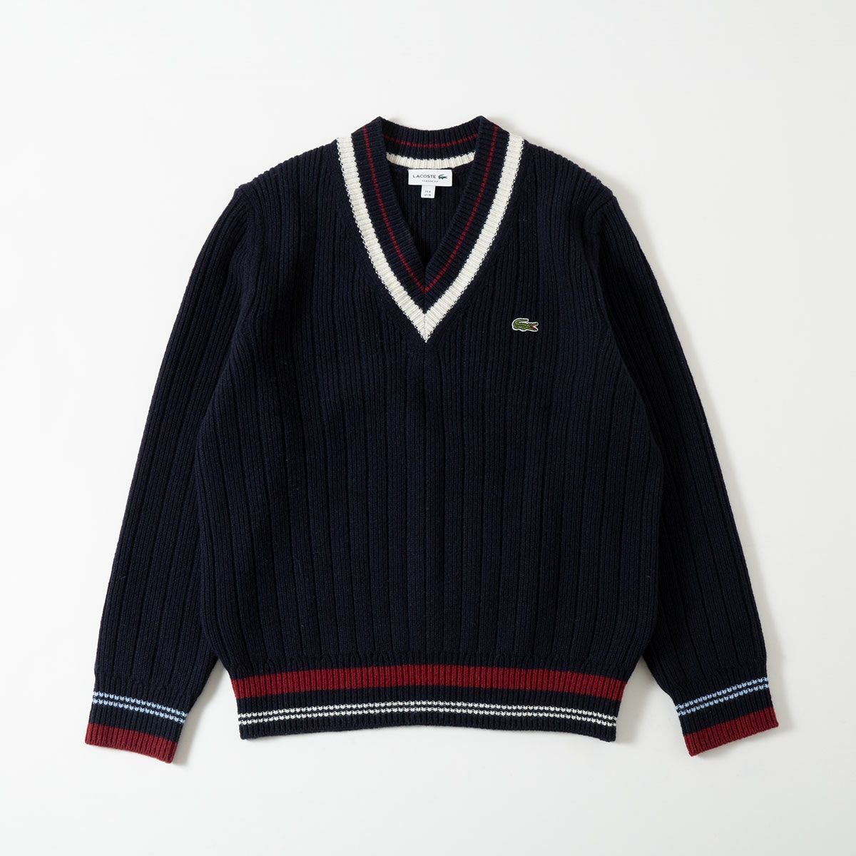 美品　LACOSTE ラコステ　薄手ニット　トップス　スリット　リブ　人気 LACOSTE - 美品 LACOSTE ラコステ 薄手ニット トップス スリット リブ