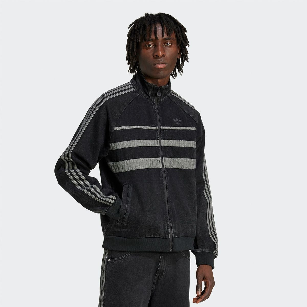 06年 adidas トラックジャケット DEAD STOCK L 中古・古着通販】adidas (アディダス) トラックジャケット レッド