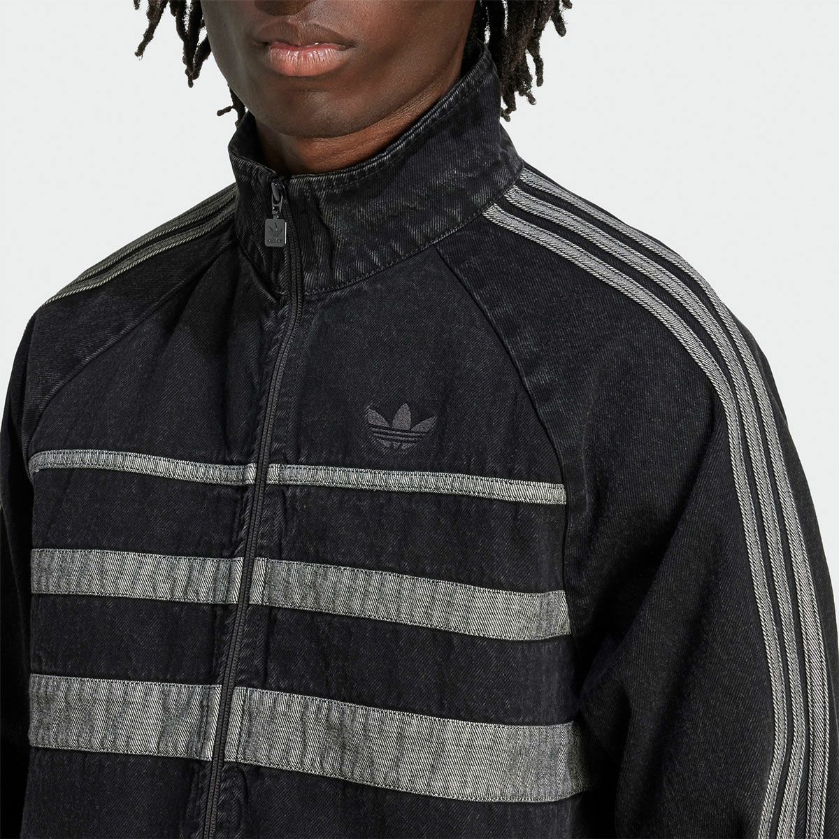 adidas アディカラー ファースト ブラックデニム トラックトップ adidas｜【公式】アディダス adidas 返品可 adidas アディカラー
