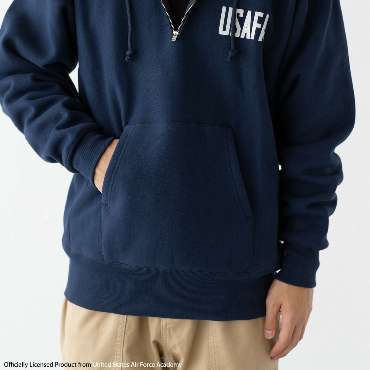 チャンピオン USAFA リバースウィーブ ハーフジップ フーデッド チャンピオン USAFA リバースウィーブ ハーフジップ フーデッド