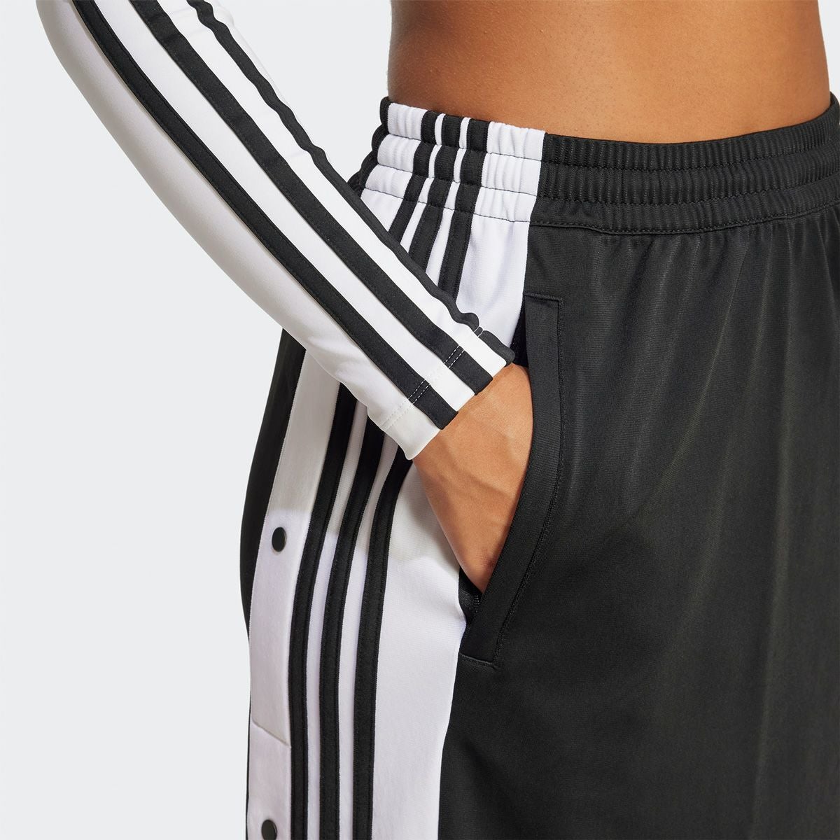 000000005580-05.jpg?size=l&w=