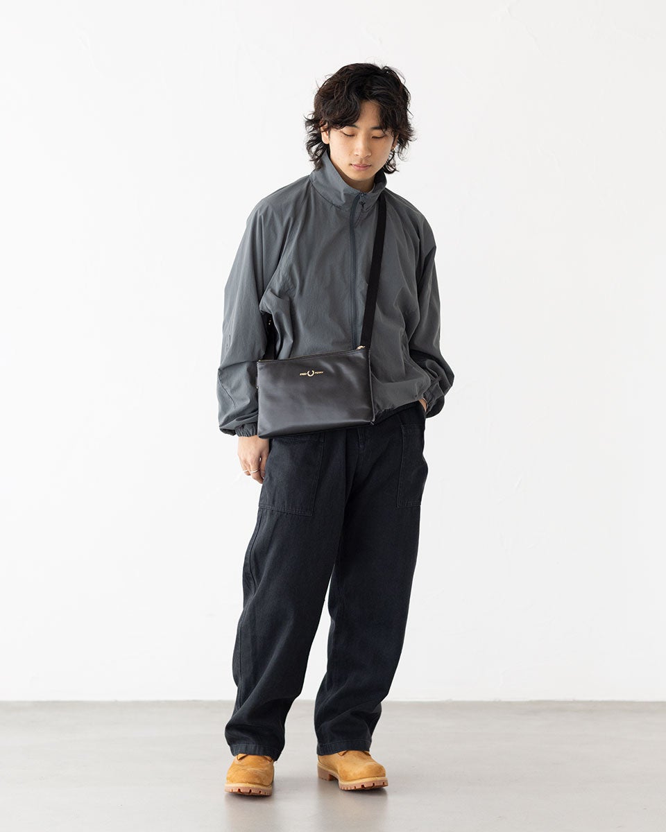 フレッドペリー FRED PERRY スムースレザー サコッシュ L2801 メンズ
