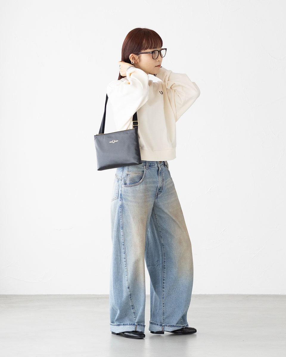 フレッドペリー FRED PERRY スムースレザー サコッシュ L2801 メンズ