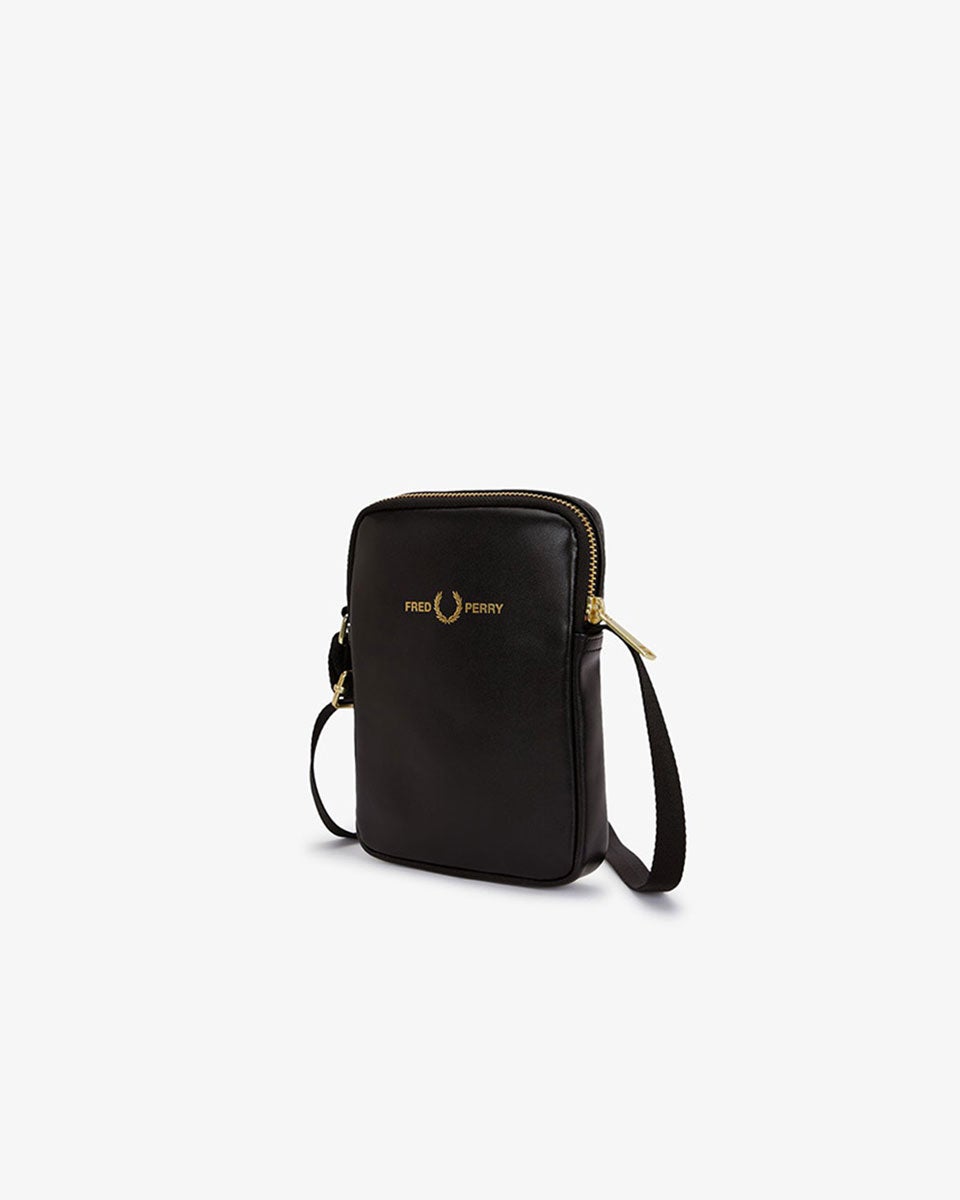 フレッドペリー FRED PERRY スムースレザー スモール サイド バッグ
