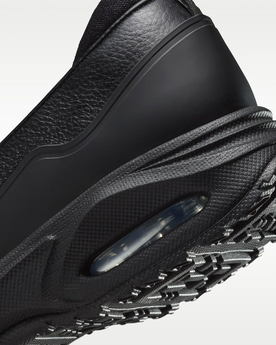 お一人様1点限り】 ナイキ NIKE エア マックス フェノメナ IM8814-001