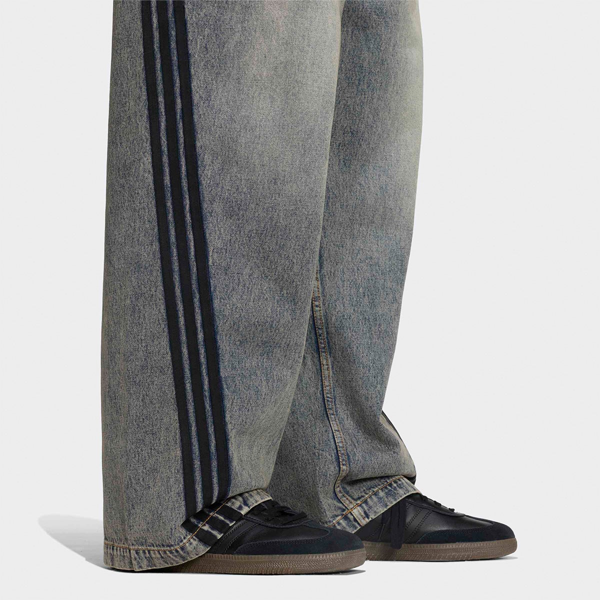 アディダス アディレニウム シーズン5 デニム ジーンズ adidas