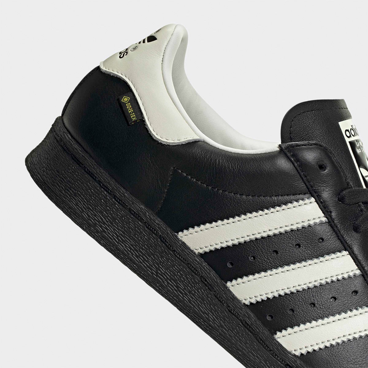 アディダス スーパースター 82 ゴアテックス GTX adidas Originals