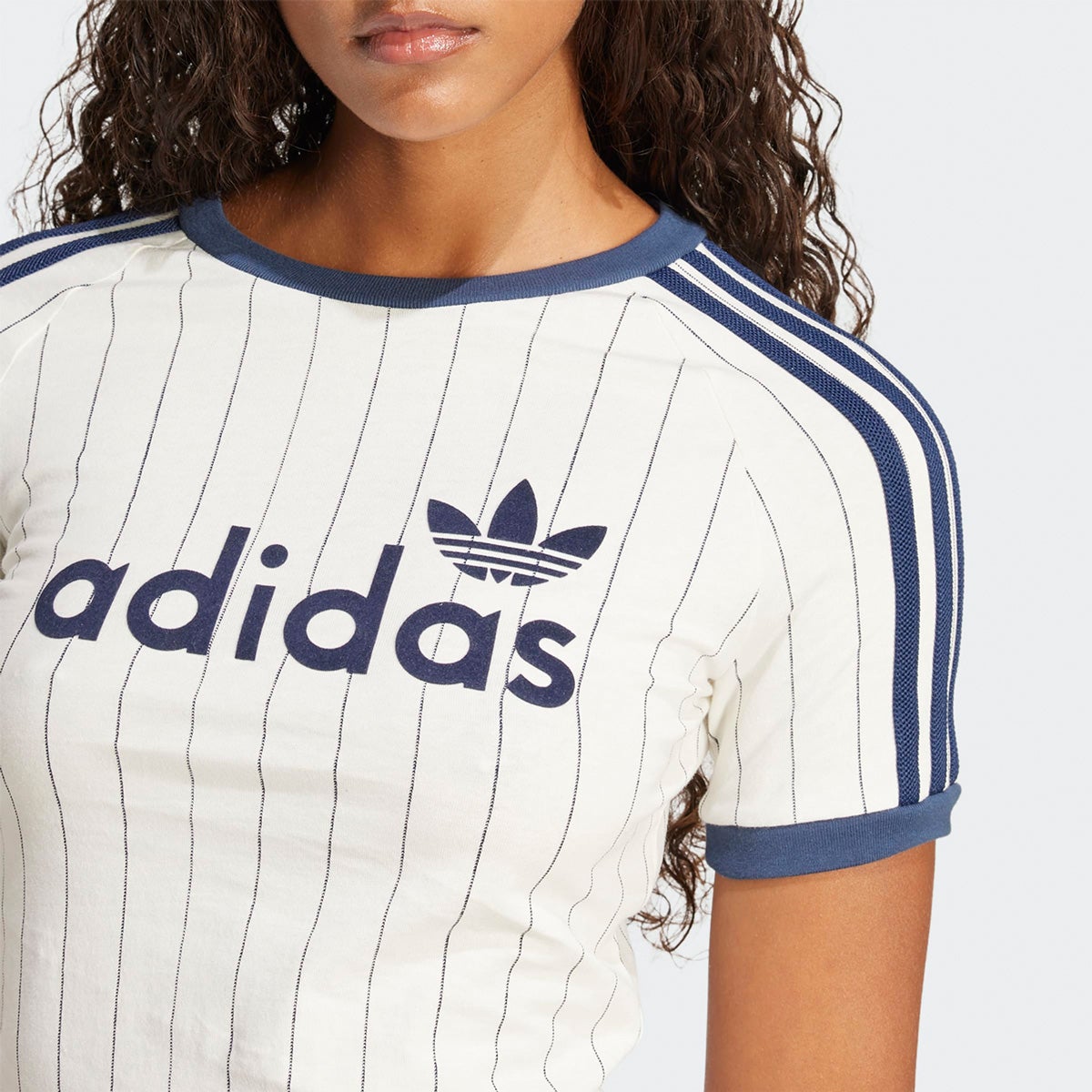 アディダス リニア グラフィック カリ 半袖 Tシャツ KRT67 adidas