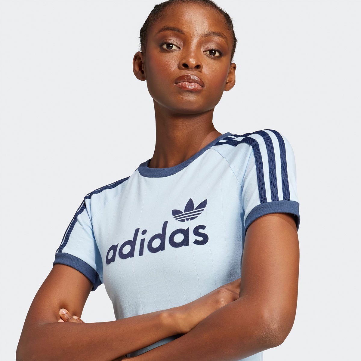 アディダス リニア グラフィック カリ 半袖 Tシャツ KRT67 adidas